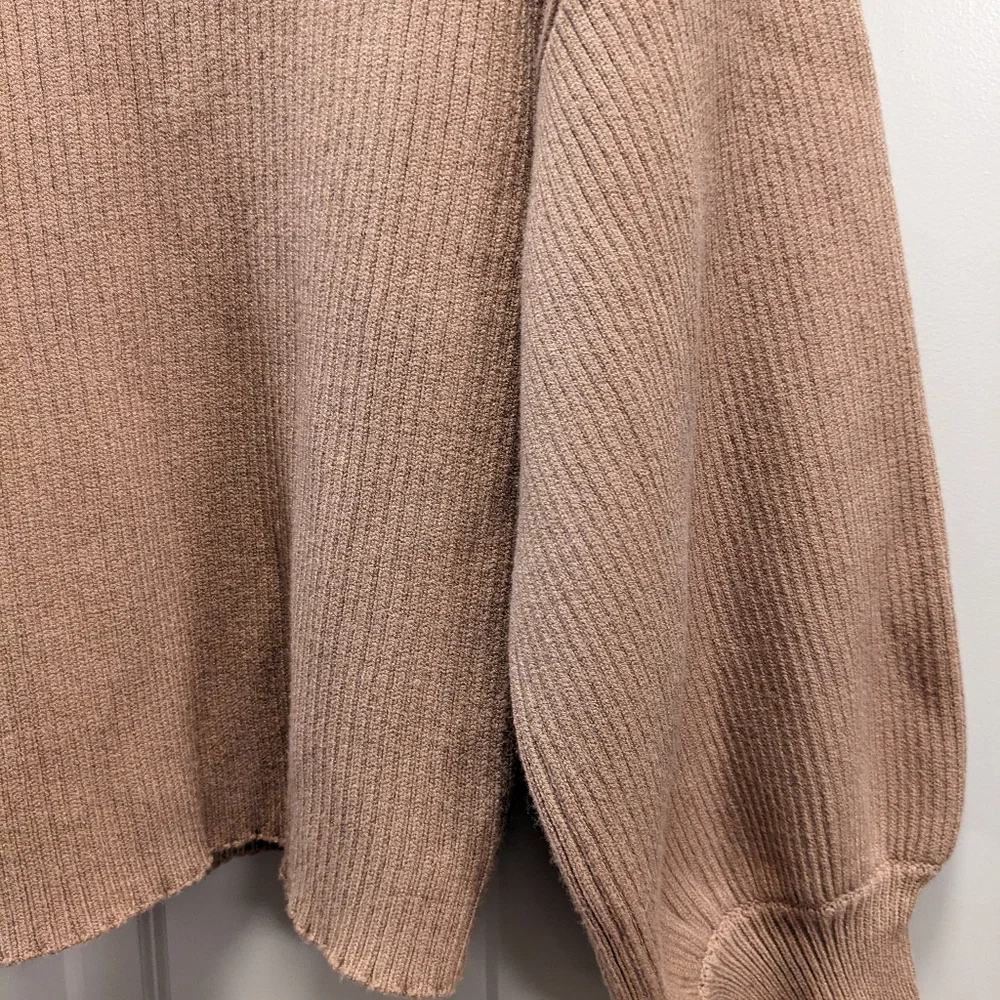Moodie mock neck balloon sleeve sweater- size large
